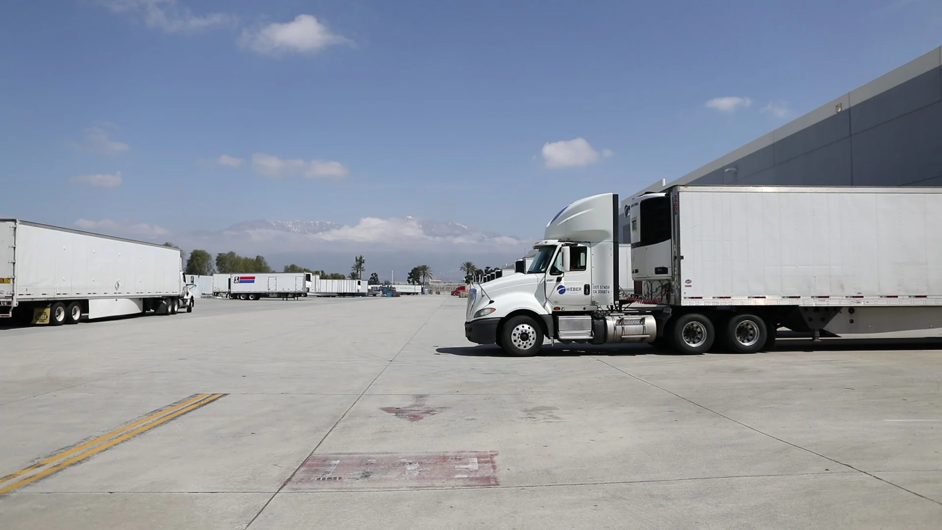 5 STARS HD DELIVERY LLC fleet operations